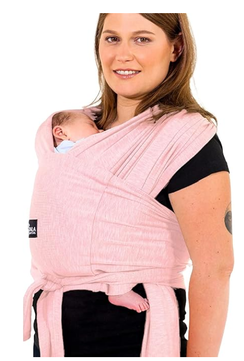 Koala Babycare Tragetuch – Mutter trägt Baby